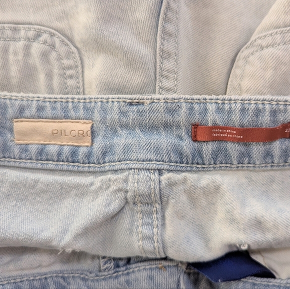 Anthropologie Pilcro Shortie Shorts Frayed Hem Light Wash Low Rise Distressed 27 - Picture 6 of 10